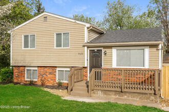 Building Photo - 9420 Wood Hollow Rd
