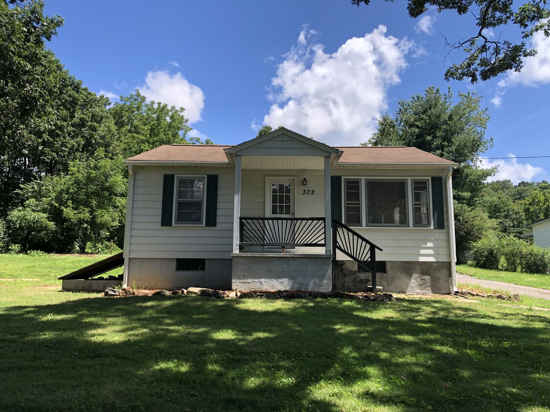 Front of the house - 372 Cragmont Rd