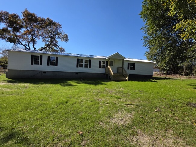 Building Photo - 714 Windy Rd