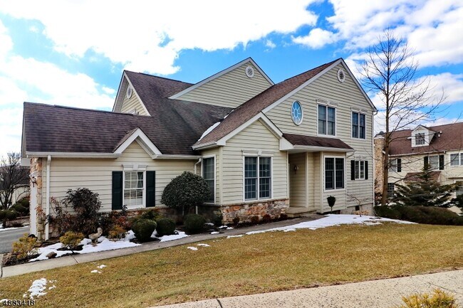 Building Photo - 222 Patriot Hill Dr