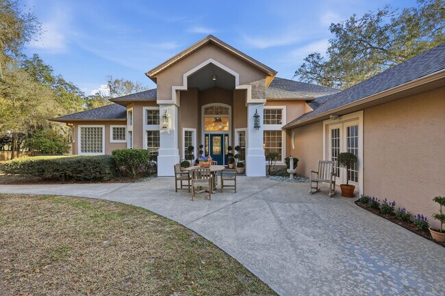 Foto del edificio - 6197 Lake Winona Rd
