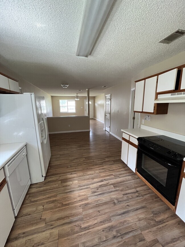 1719 Largo Cir, Valdosta, GA 31602 House Rental in Valdosta, GA