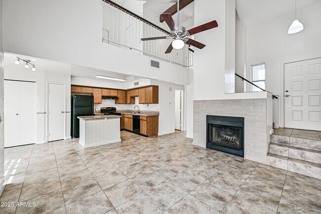 Building Photo - 1535 1535 North Horne Ave