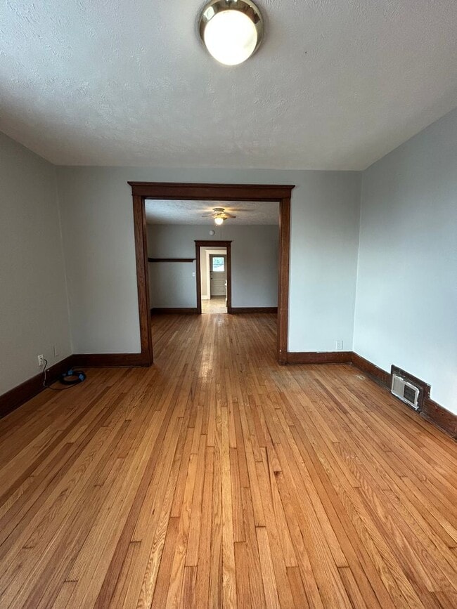 Building Photo - 2419 Poppleton Ave