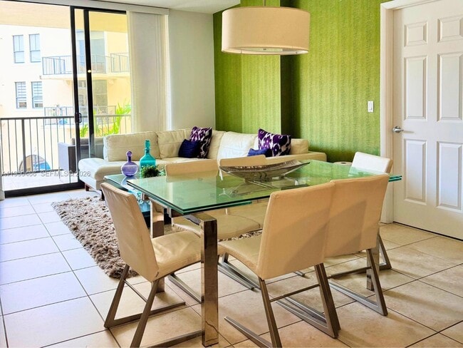 Foto del edificio - 55 Merrick Way