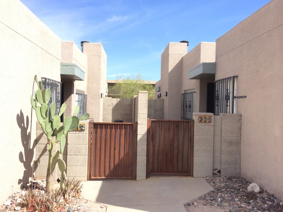 Patio gates and house entrance - 702 E Linden St (Tucson, AZ)