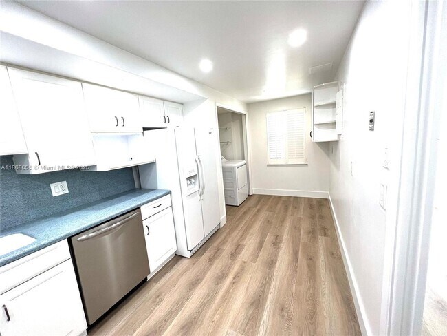 Foto del edificio - 4009 N Cypress Dr