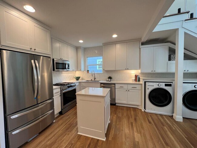 Foto del edificio - 1605 Newfield Ln