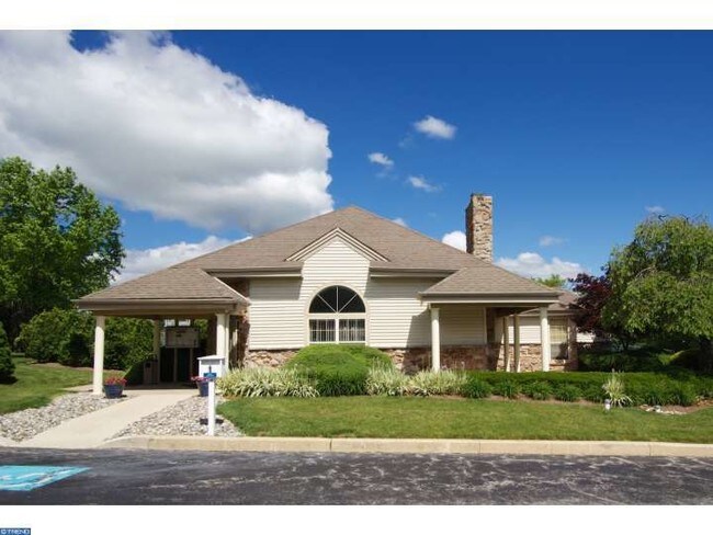 Casa club - 2016 Foxmeadow Dr