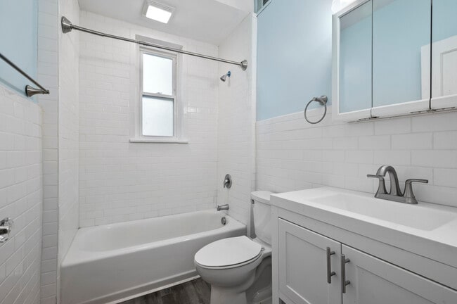 Building Photo - Kingston Apartments