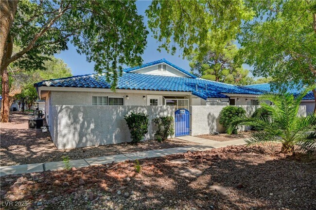 Foto del edificio - 2040 Willowbury Dr