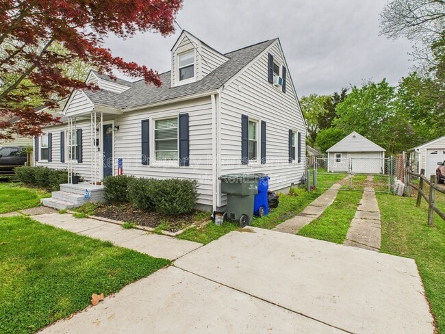 Building Photo - 3853 Atterbury St