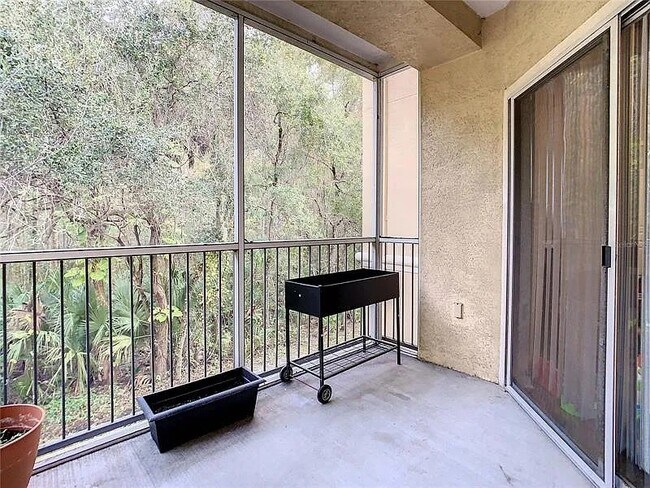 Foto del edificio - 5125 Palm Springs Blvd