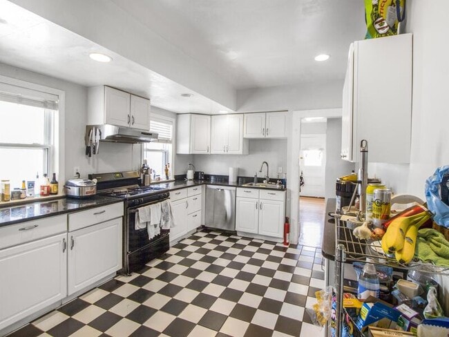 Photo - 17 Allen St Apartment