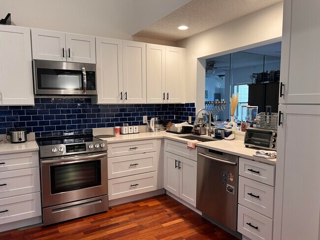 Foto del edificio - 9343 Ketay Cir