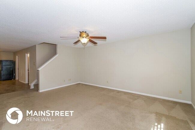 Building Photo - 2031 Bridlewood Dr