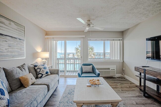 Foto del edificio - 5505 Sun Harbor Rd