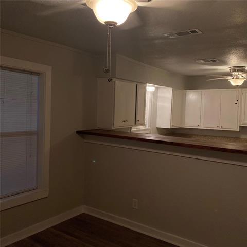 Foto del edificio - 4611 Bradshaw St