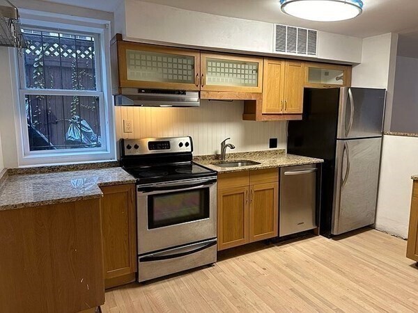 Foto del edificio - 520 Shawmut Ave