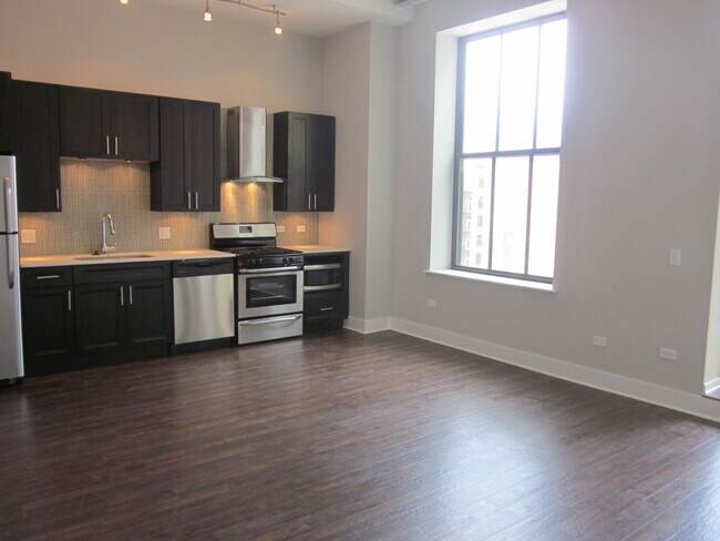 Foto del edificio - 1338 S Michigan Ave