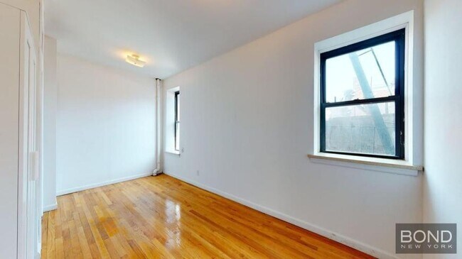Foto del edificio - 3 bedroom in Manhattan NY 10003