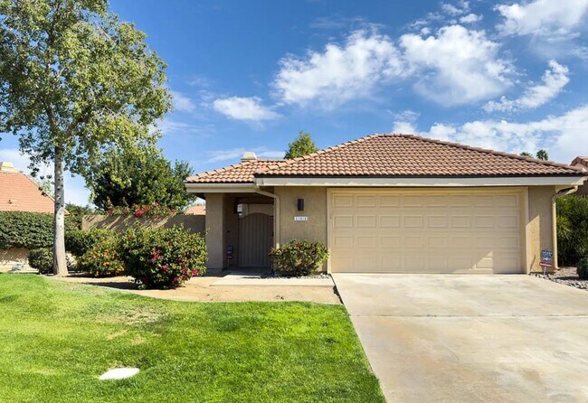 Frente - 144 Verde Way
