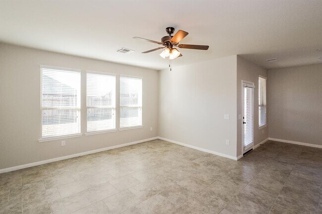 Building Photo - 24107 Dynasty Dr