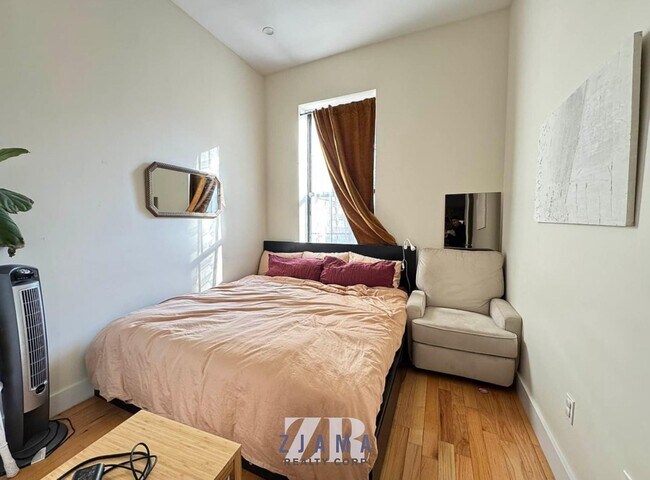 Foto del edificio - 338 Clifton Pl
