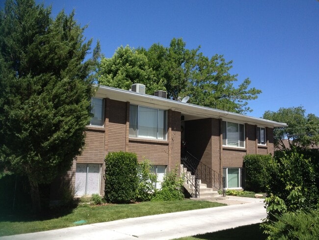 Foto del edificio - 545 Stringham Ave