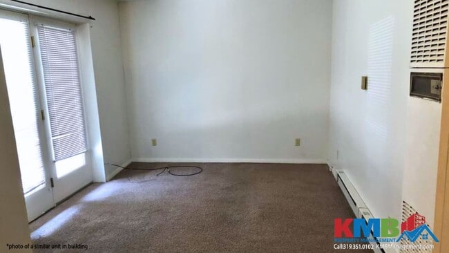 Photo - 519 S Dodge St Apartment