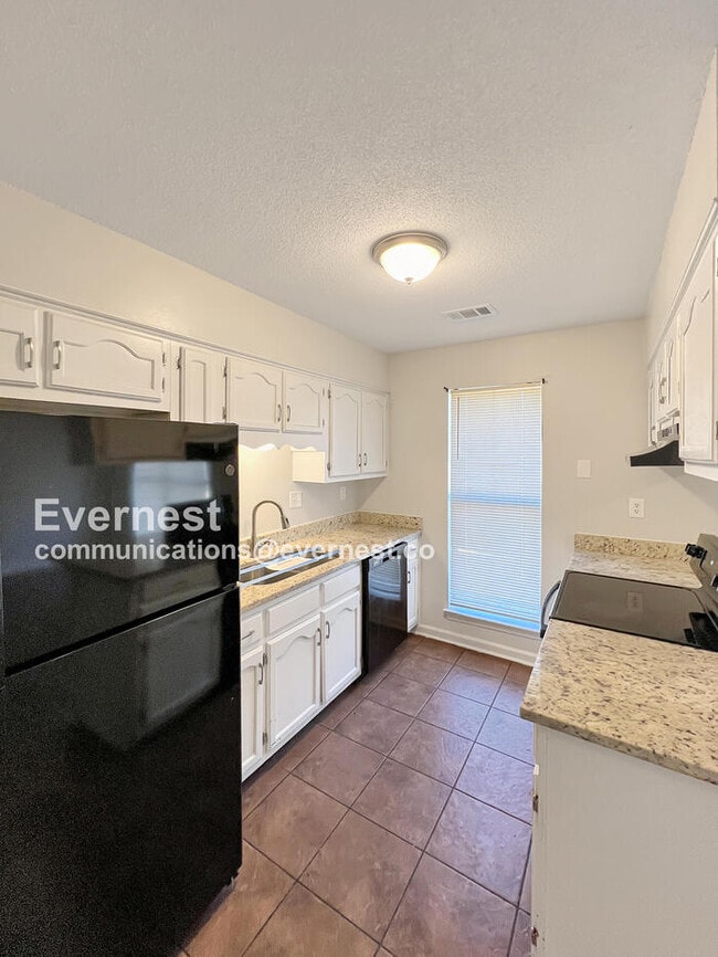 Foto del edificio - 6280 Jamestown Dr