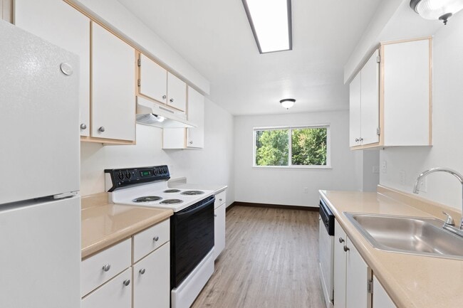 Building Photo - Bluebird Keizer ***Coming Soon*** Washer a...
