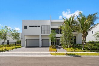 Building Photo - 16710 Botaniko Dr N