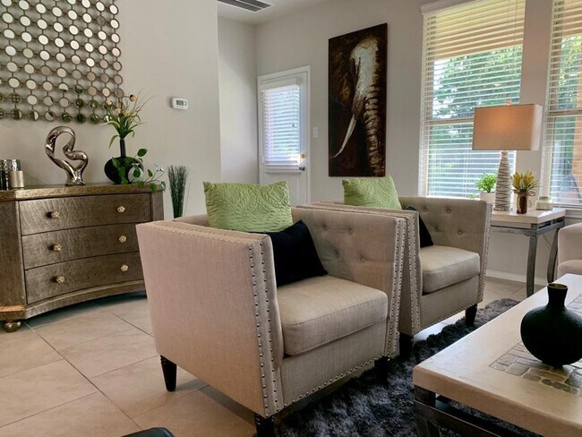 Foto del edificio - 24207 Oakdale Hls