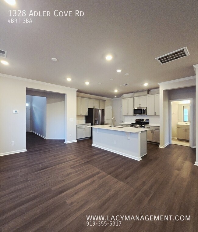 Foto del edificio - 1328 Adler Cv Ln