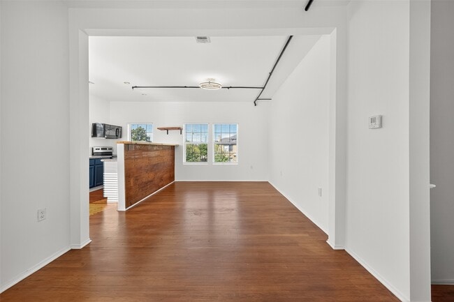 Building Photo - 2602 Isabella St