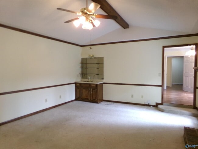 Building Photo - 15010 Carlisle Dr SE