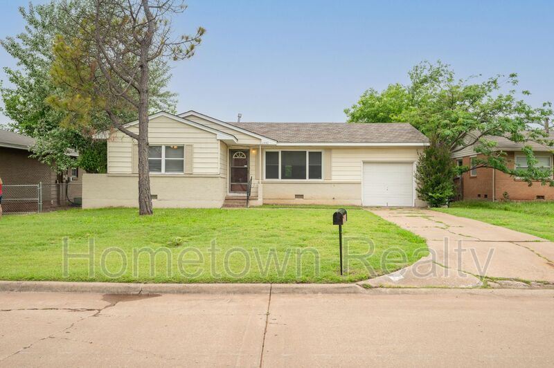 Primary Photo - 2330 NW 35th St