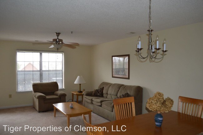 Building Photo - 3 br, 2 bath House - 312 Killdevil Hill Apt F
