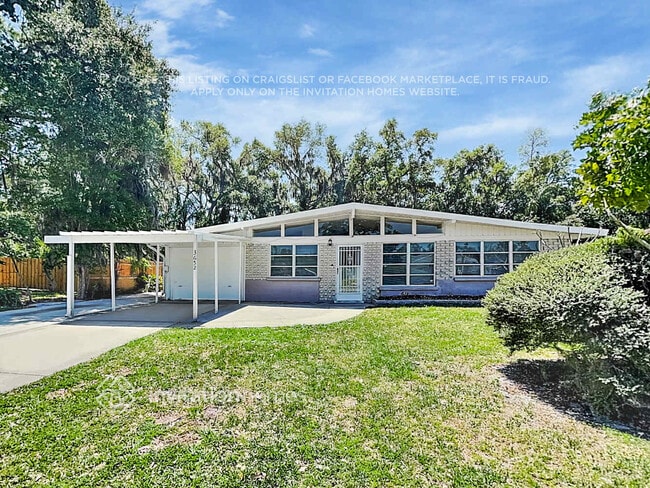 Building Photo - 3652 Prado Dr