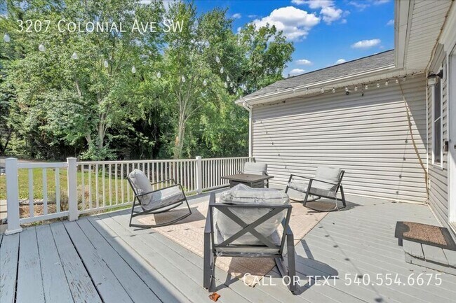 Foto del edificio - 3207 Colonial Ave SW