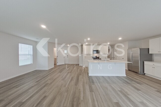 Building Photo - 133 Overstreet Way