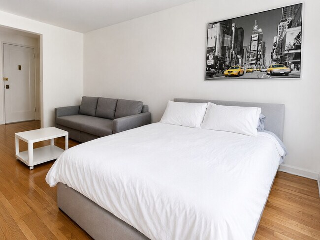 Foto del edificio - 337 E 81st St