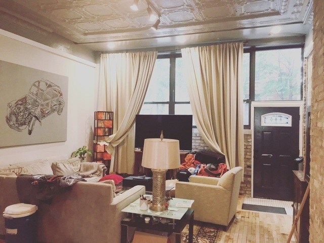 Foto del edificio - 1352 N Wolcott Ave