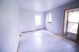 Building Photo - 3010 Johnson Ave NW