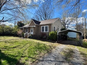 Building Photo - 410 S Cansler St