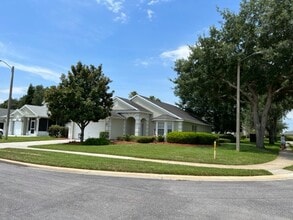 Building Photo - 2745 Wilshire Rd