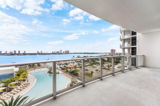 Foto del edificio - 220 Lake Shore Dr