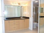 Foto principal - 3625 N Country Club Dr