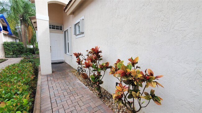 Foto del edificio - 4144 Sapphire Terrace